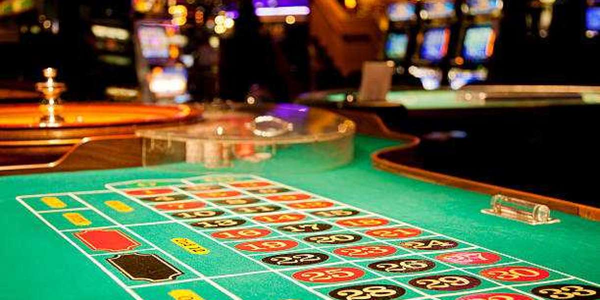 The Rise of Live Dealer Games: How They are Transforming the Online Casino Landscape in 2025