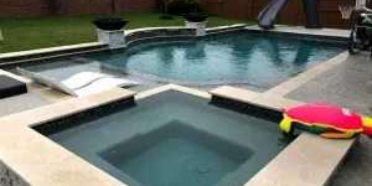 Your Go-To Pool Cleaning Experts: From Local Homes to Hotel Pools in Houston