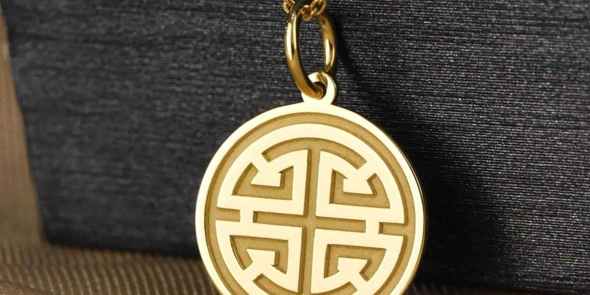 Feng Shui Jewelry for Entrepreneurs: Boost Confidence and Attract Opportunities