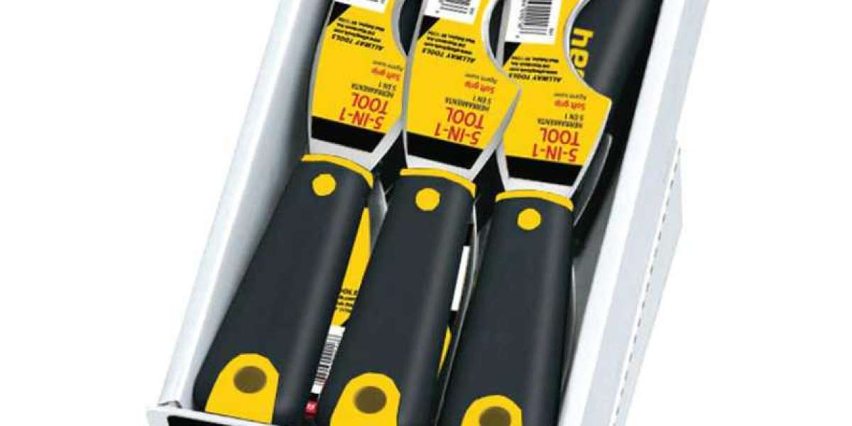 Exploring the Uses of a Putty Knife in Home Improvement